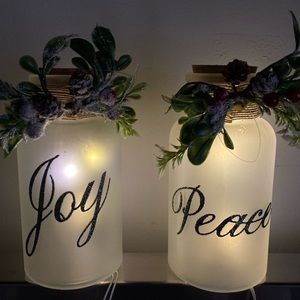 NWT Peace Light Up Glass Jars W/ Mistletoe